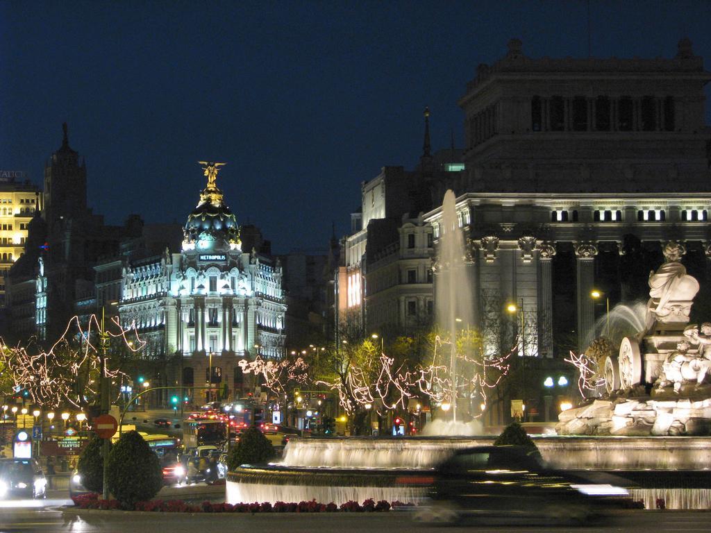 Hotel Regina Madrid Exterior foto